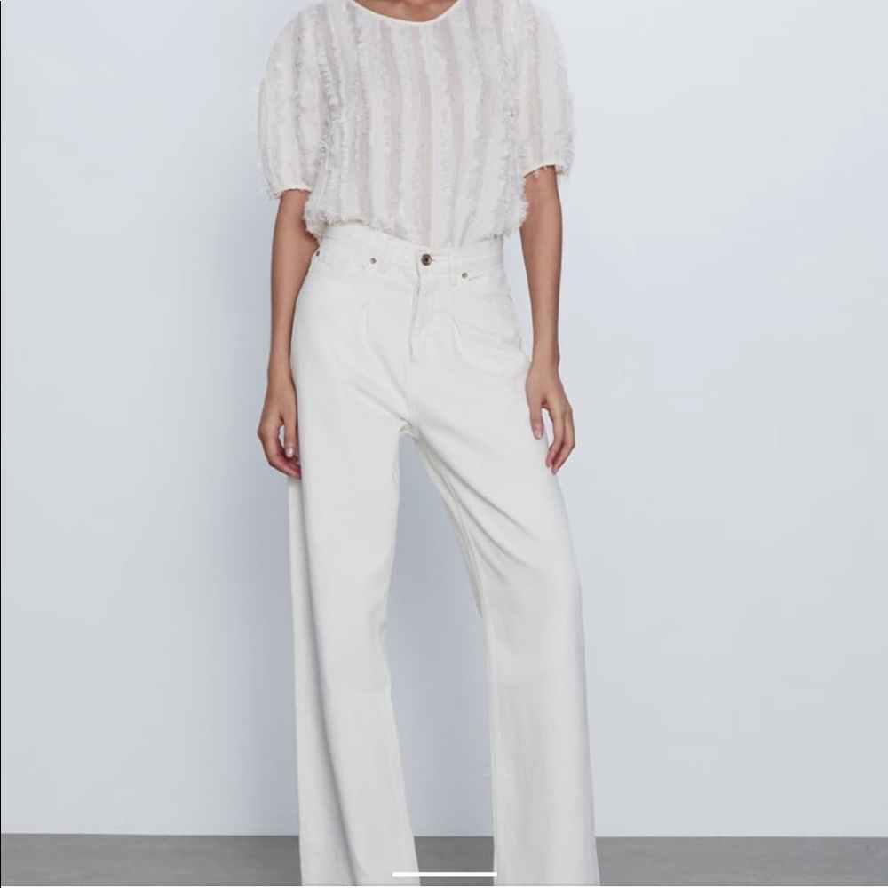 Zara Textured Top - Picture 4 of 9